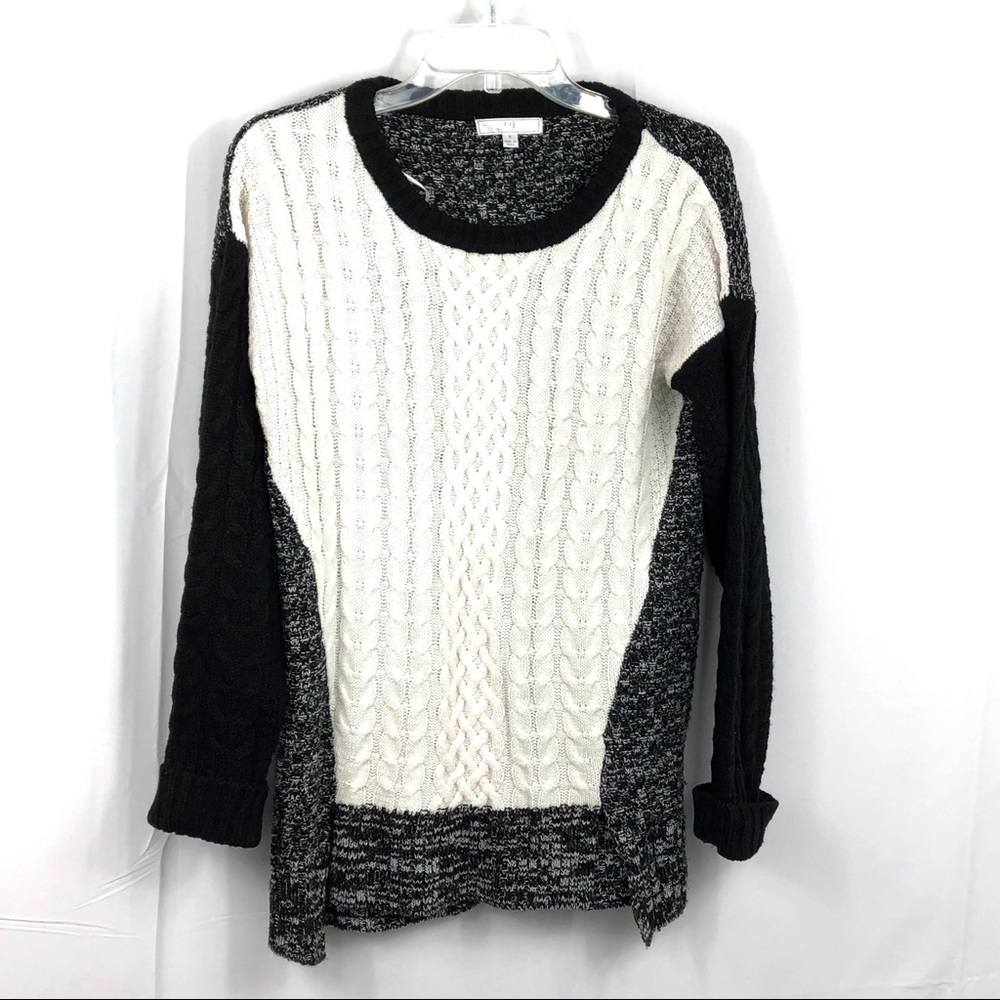 r + j Color Block Hi Low Tunic Crew Neck Sweater M